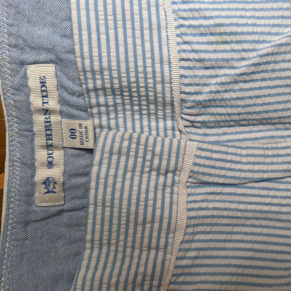 Southern Tide seersucker shorts - Picture 5 of 5